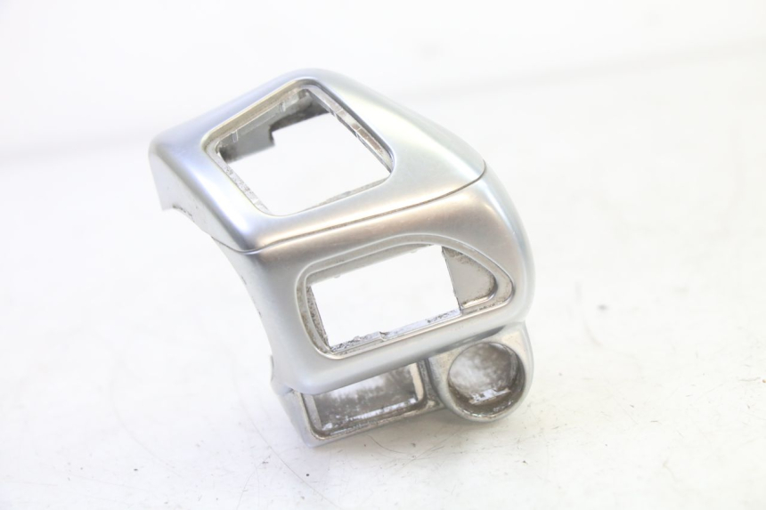 photo de LEFT HANDLEBAR SWITCH PIAGGIO MP3 125 (2006 - 2014) - Main view