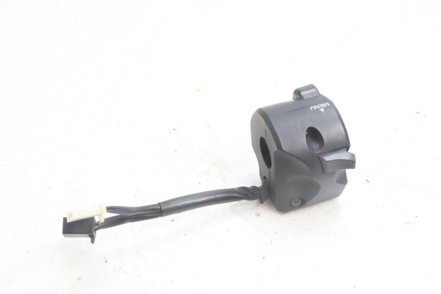 photo de LEFT SWITCH YAMAHA N-MAX NMAX 125 (2021 - 2024) - Technical close-up