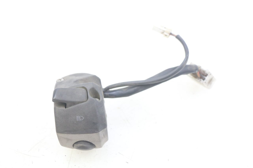 photo de LEFT HANDLEBAR SWITCH GILERA NEXUS 125 (2007 - 2009) - Alternative perspective