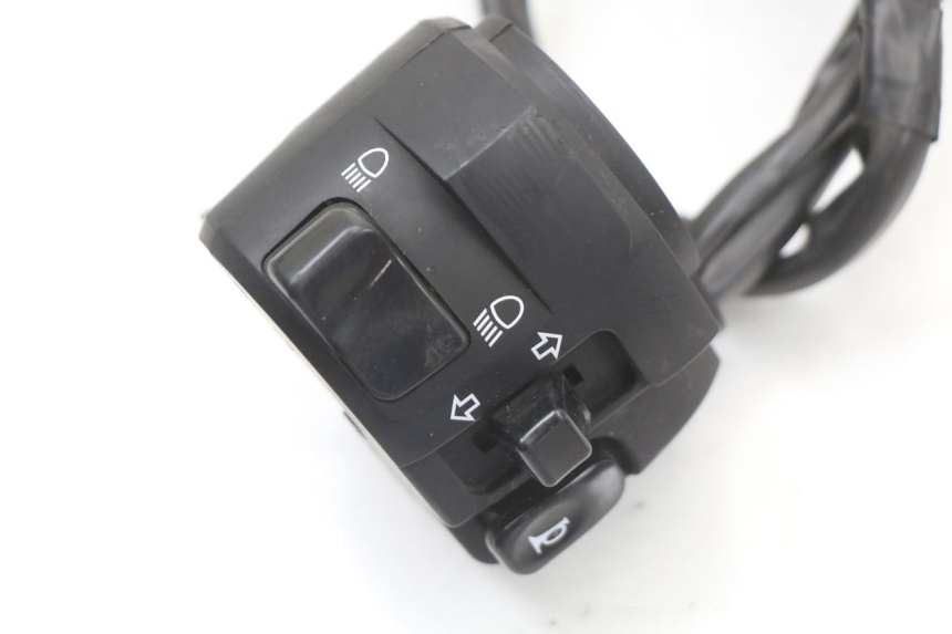 photo de LEFT SWITCH KAWASAKI NINJA 400 (2018 - 2023) - Component detail