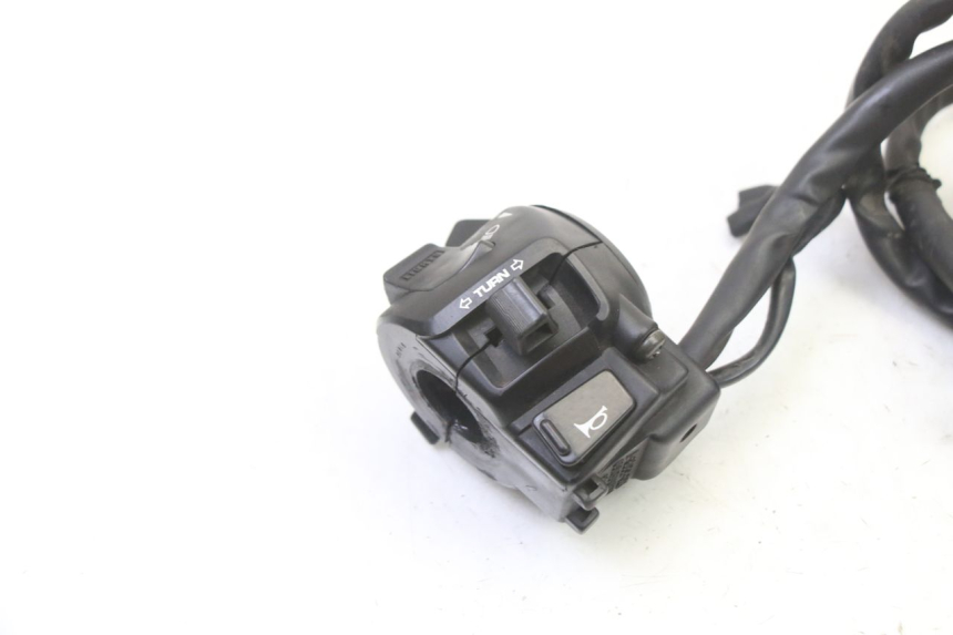 photo de LEFT SWITCH HONDA NTV DEAUVILLE 650 (2001 - 2006) - Zoom on usage condition