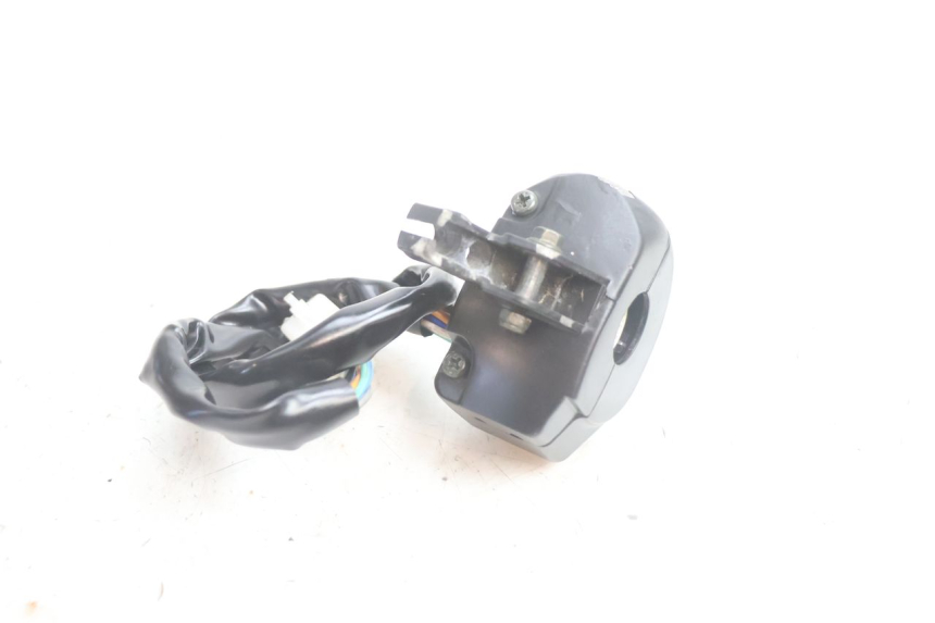 photo de LEFT SWITCH JM MOTORS OLDIES 4T 50 (2020 - 2026) - Technical close-up