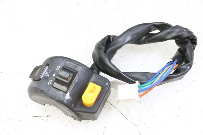 photo de LEFT SWITCH JM MOTORS OLDIES GT 4T 50 (2018 - 2025) - Main view