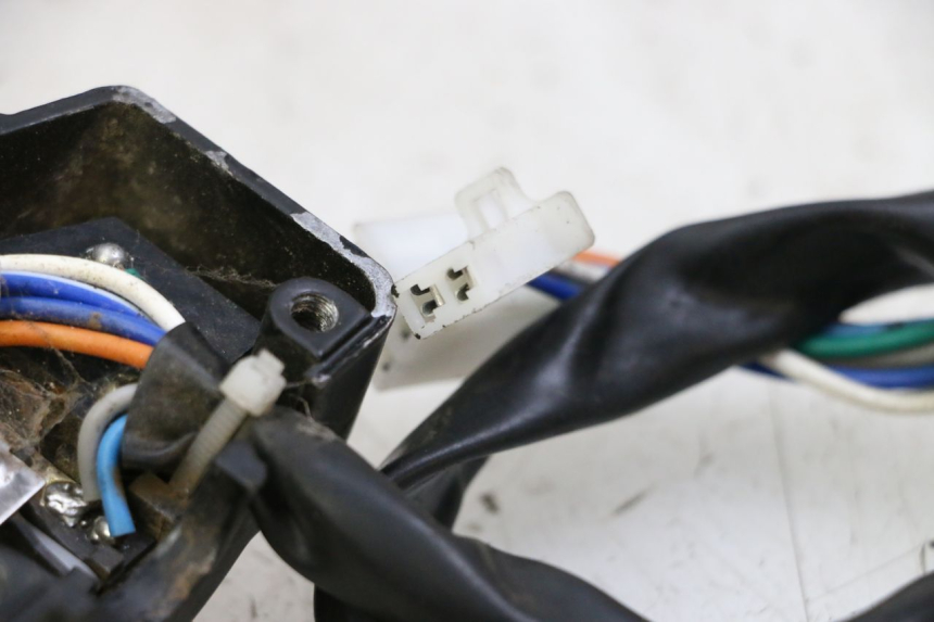 photo de LEFT SWITCH JM MOTORS OLDIES GT 4T 50 (2018 - 2025) - Zoom on usage condition