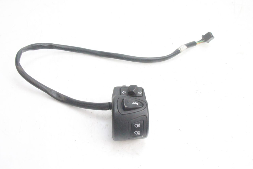 photo de LEFT SWITCH HONDA PCX (JF28) 125 (2009 - 2011) - Technical close-up