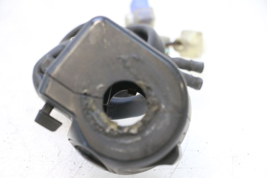 photo de LEFT SWITCH HONDA PCX (JF57/JF64) 125 (2014 - 2018) - Alternative perspective