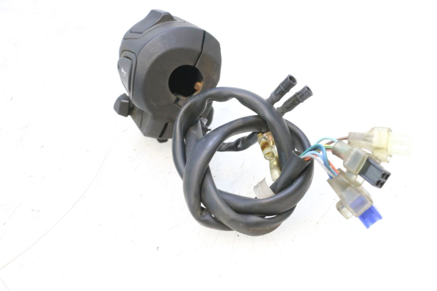 photo de LEFT SWITCH HONDA PCX (JF57/JF64) 125 (2014 - 2018) - Surface and material condition