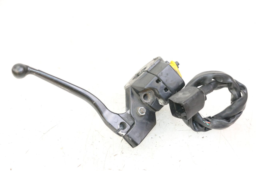 photo de LEFT HANDLEBAR SWITCH PEUGEOT KISBEE 2T 50 (2010 - 2017) - Zoom on usage condition