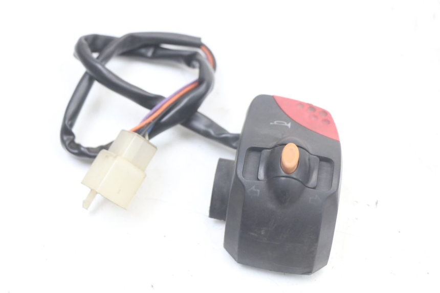 photo de LEFT HANDLEBAR SWITCH PEUGEOT LUDIX 50 (2005 - 2007) - Alternative perspective