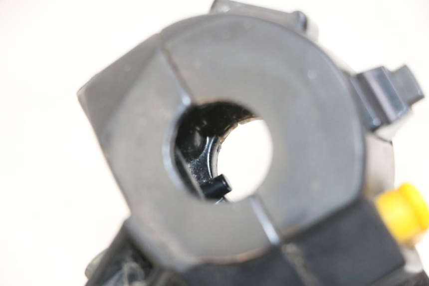 photo de LEFT SWITCH PEUGEOT VIVACITY 125 (2010 - 2017) - Component detail