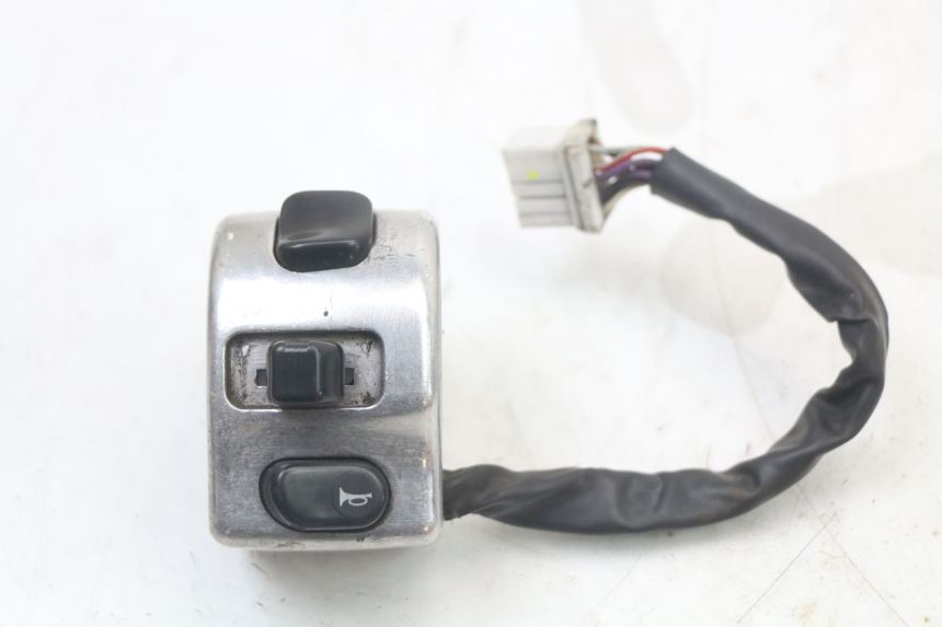 photo de LEFT SWITCH PIAGGIO BEVERLY 125 (1998 - 2005) - Main view