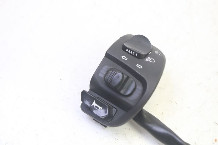 photo de LEFT SWITCH EFUN PUSA 1 - Component detail