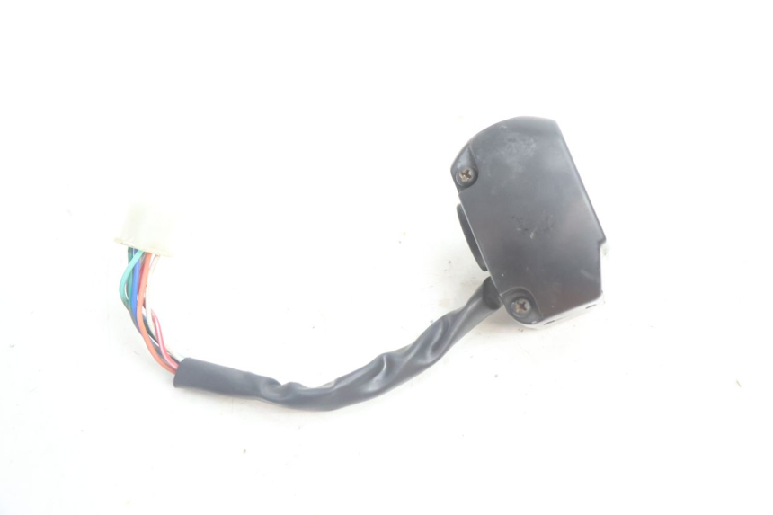 photo de LEFT SWITCH RAZZO QTR 50 (2011 - 2018) - Alternative perspective