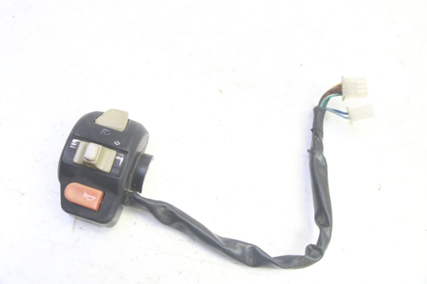 photo de LEFT HANDLEBAR SWITCH RIDE RACE 2T 50 (2012 - 2017) - Zoom on usage condition