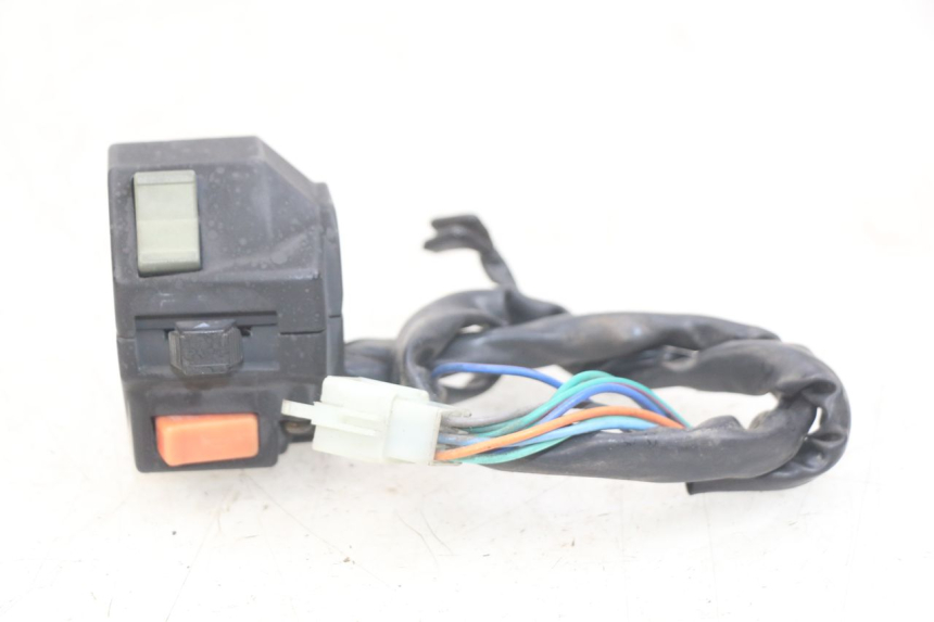photo de LEFT HANDLEBAR SWITCH YAMASAKI RAPTOR 50 (2013 - 2018) - Main view