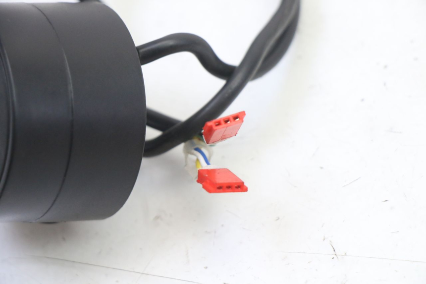 photo de LEFT SWITCH PUNK ELECTRIC RIDER 1 - Fixing points details