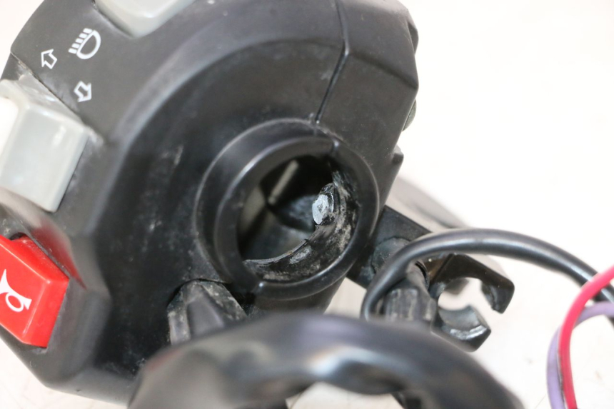 photo de LEFT SWITCH TNT MOTOR ROMA 10' 2T 50 (2011 - 2018) - Component detail