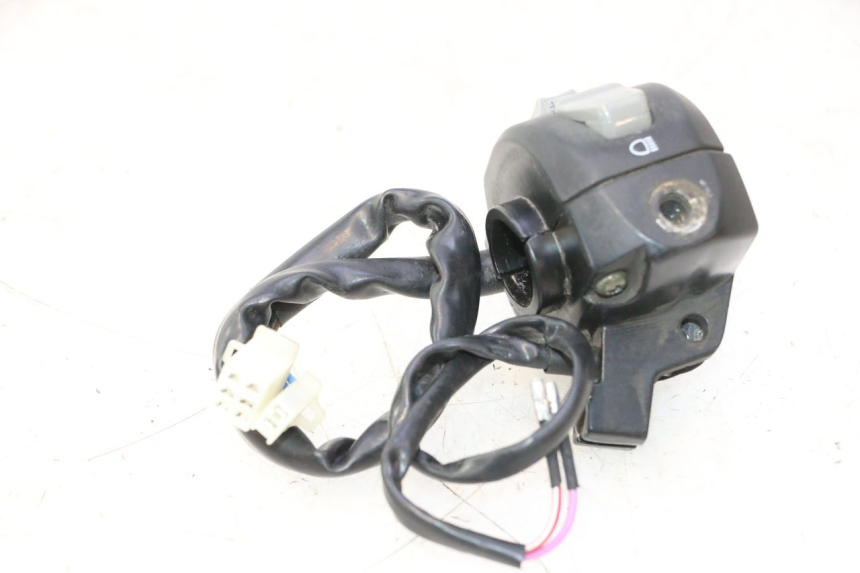 photo de LEFT SWITCH TNT MOTOR ROMA 12' 2T 50 (2007 - 2018) - Fixing points details