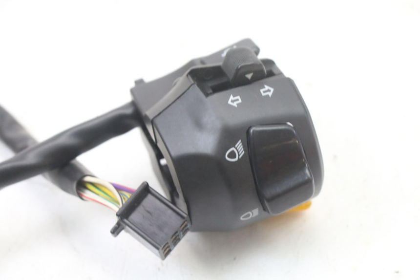 photo de LEFT SWITCH ROYAL ENFIELD HYMALAYAN 410 (2016 - 2023) - Alternative perspective