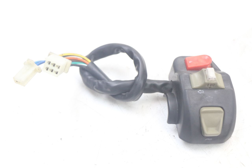 photo de LEFT HANDLEBAR SWITCH KEEWAY RY6 2T 50 (2011 - 2019) - Zoom on usage condition