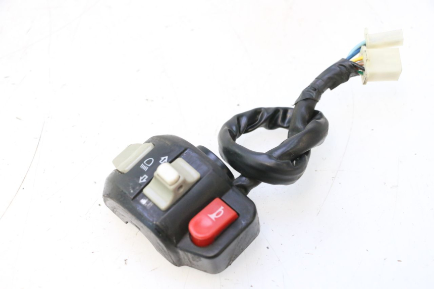 photo de LEFT HANDLEBAR SWITCH KEEWAY RY6 2T 50 (2011 - 2019) - Fixing points details
