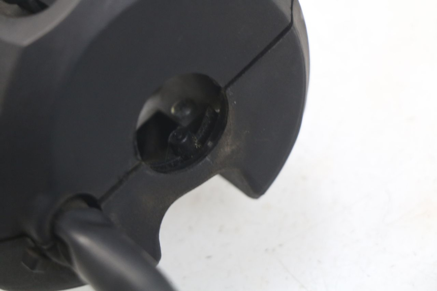 photo de LEFT HANDLEBAR SWITCH PEUGEOT SATELIS 125 (2006 - 2009) - Component detail