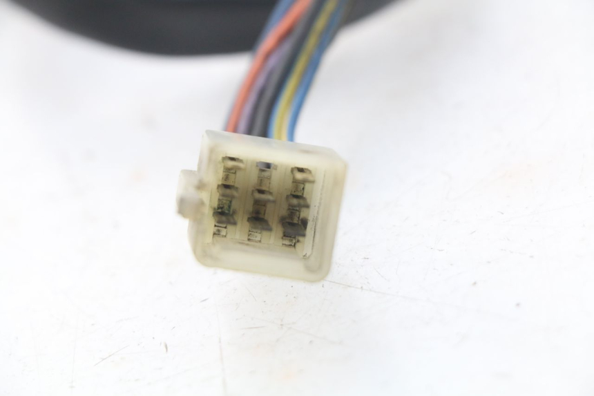 photo de LEFT HANDLEBAR SWITCH PEUGEOT SATELIS 125 (2006 - 2009) - Technical close-up