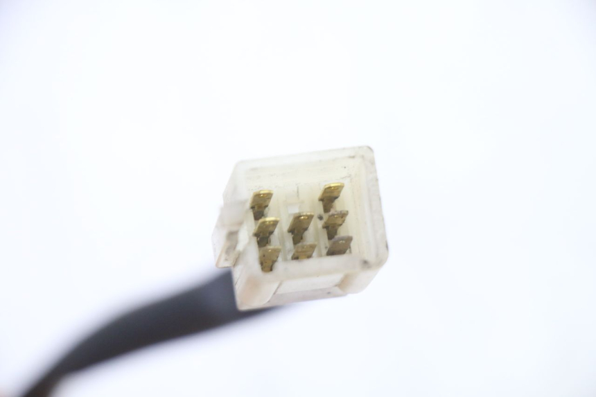 photo de LEFT SWITCH PEUGEOT SATELIS 125 (2013 - 2018) - Fixing points details