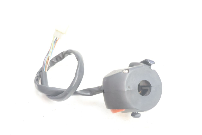 photo de LEFT HANDLEBAR SWITCH PEUGEOT SATELIS 125 (2006 - 2009) - Product overview