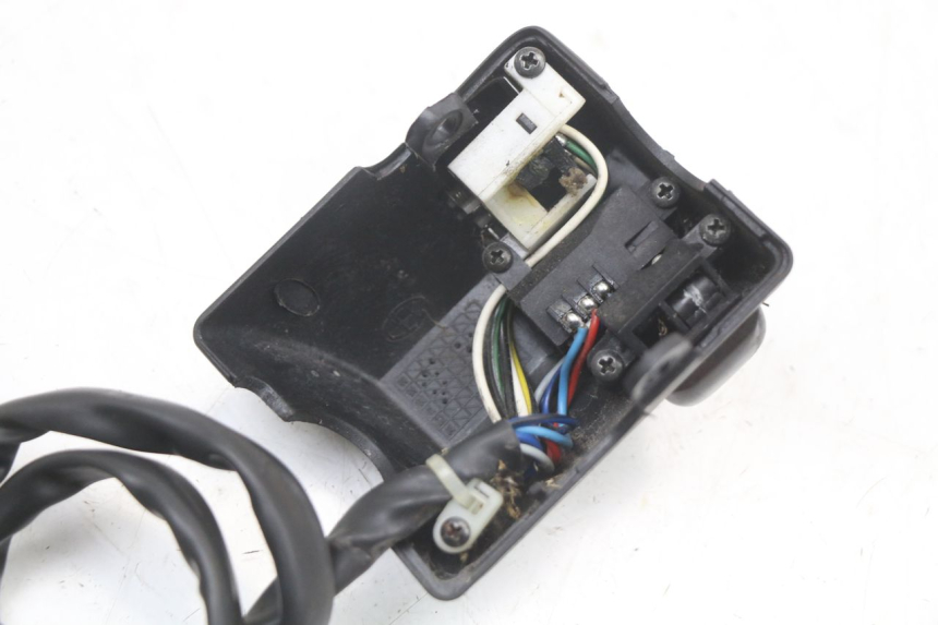 photo de LEFT SWITCH APRILIA SCARABEO GT 125 (1999 - 2007) - Technical close-up