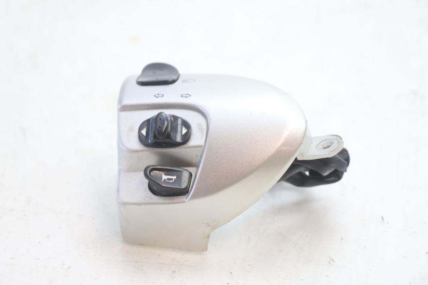 photo de LEFT SWITCH FYM SCOOTERONE 125 (2006 - 2008) - Zoom on usage condition