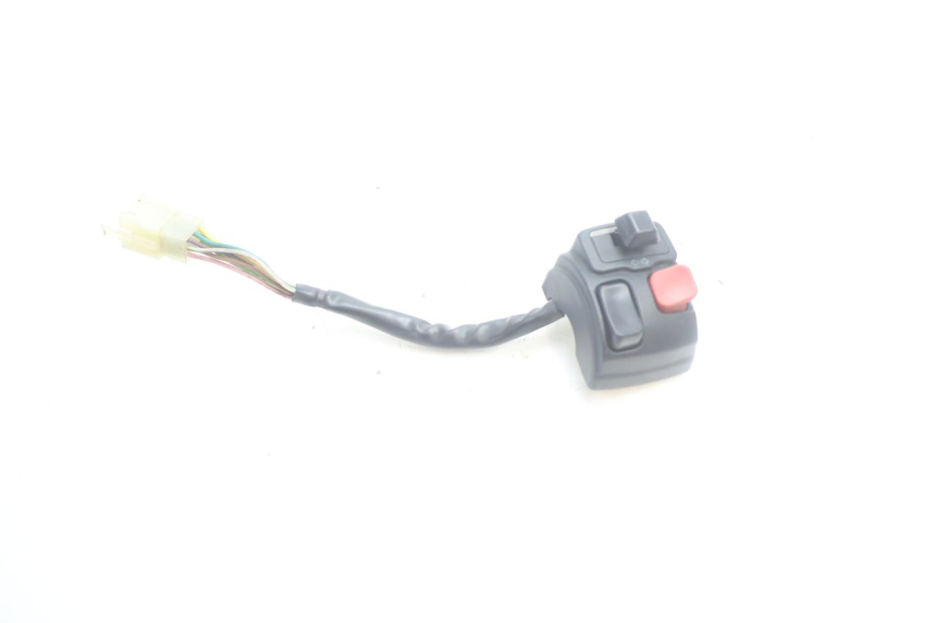 photo de LEFT SWITCH YAMAHA SLIDER 50 (1999 - 2004) - Zoom on usage condition