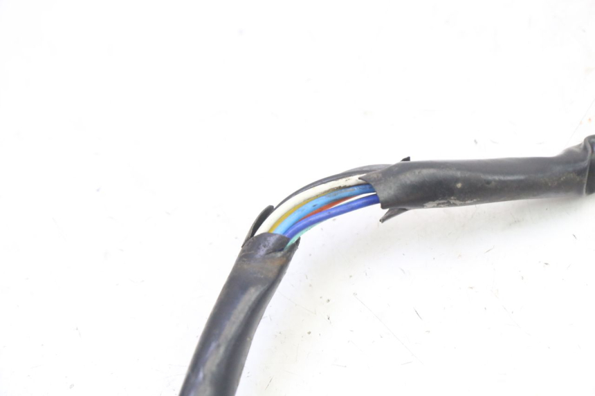 photo de LEFT SWITCH PEUGEOT SPEEDFIGHT 3 AIR 50 (2009 - 2015) - Surface and material condition