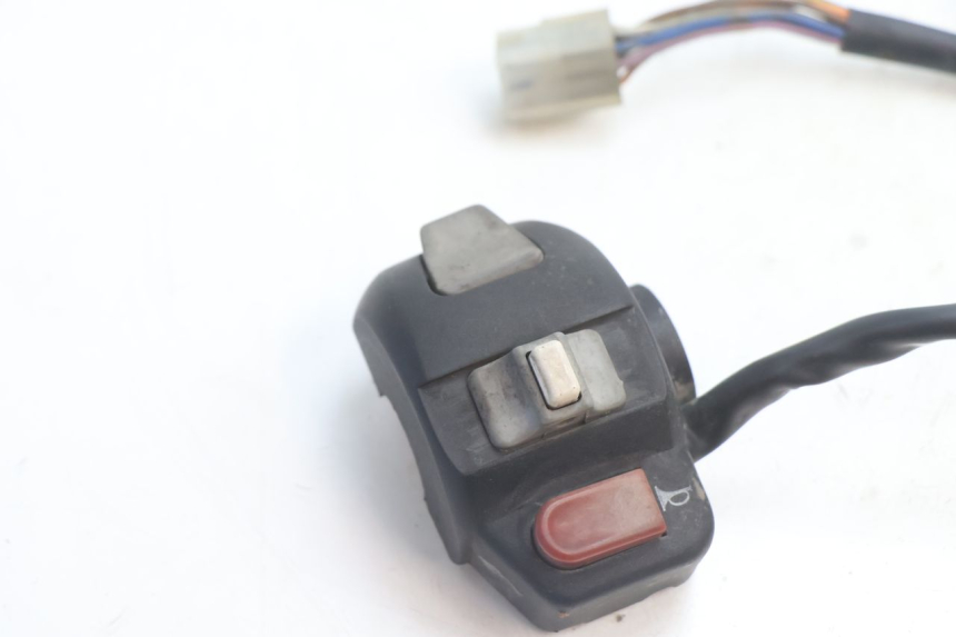 photo de LEFT HANDLEBAR SWITCH PEUGEOT SPEEDFIGHT LC 50 (1996 - 2002) - Component detail