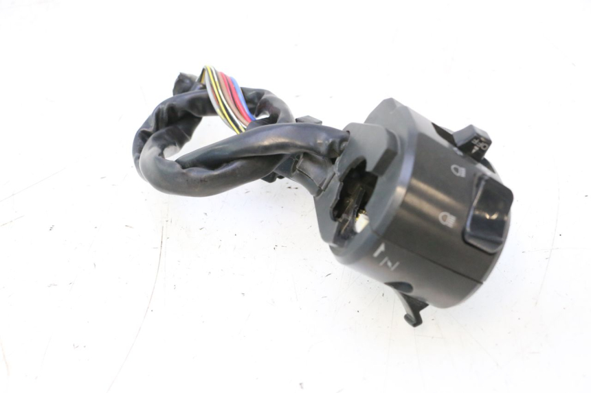 photo de LEFT SWITCH DUCATI SS IE DS CARENEE 1000 (2002 - 2006) - Product overview