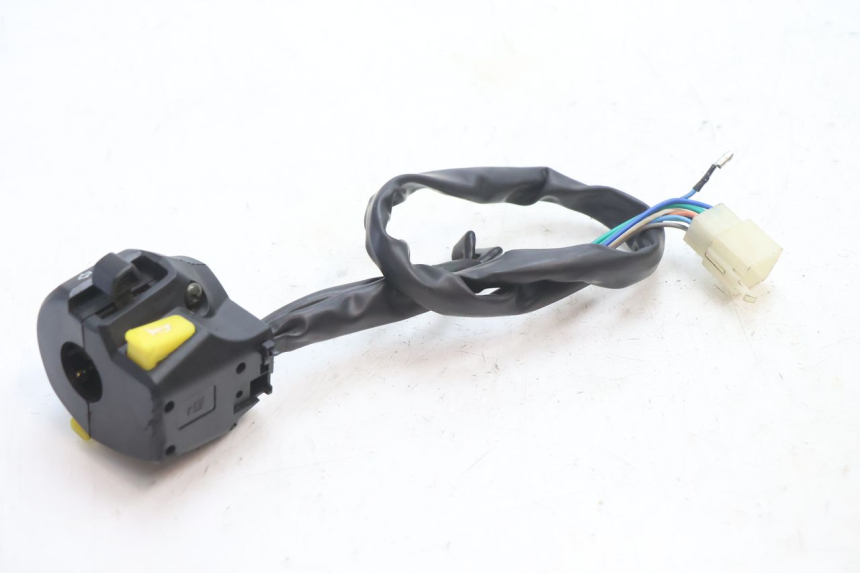 photo de LEFT SWITCH YAMASAKI STREET 50 (2013 - 2018) - Technical close-up