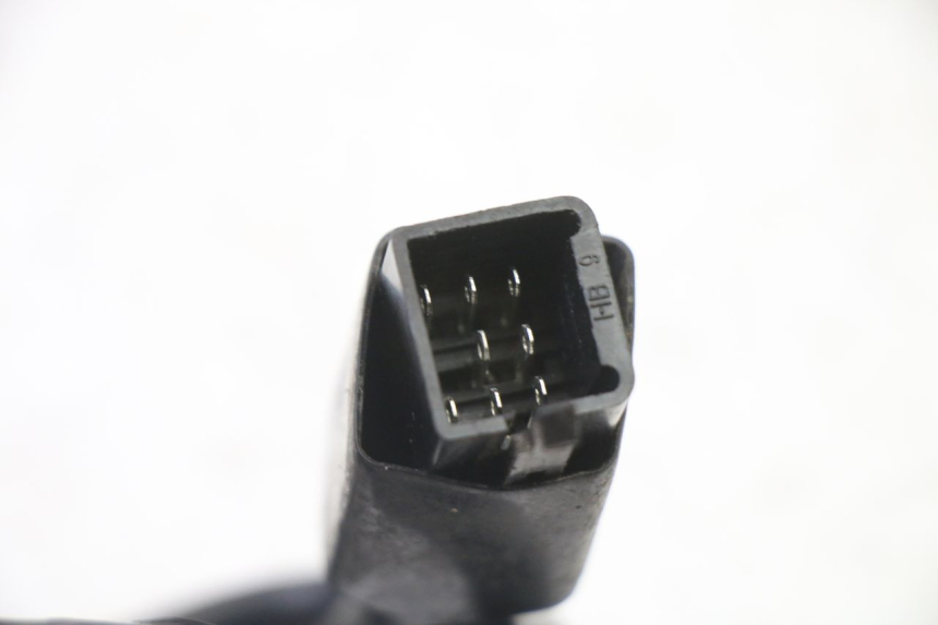 photo de LEFT SWITCH PEUGEOT STREETZONE I NAKED 2T 50 (2018 - 2020) - Fixing points details