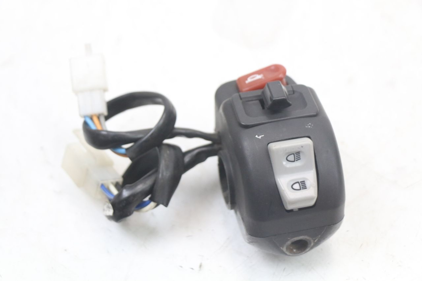 photo de LEFT SWITCH KYMCO SUPER 8 125 (2008 - 2015) - Zoom on usage condition
