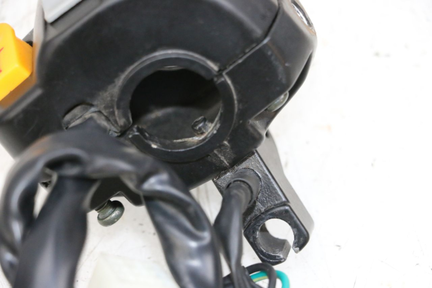 photo de LEFT SWITCH NECO TEMPO 4T 50 (2022 - 2026) - Component detail