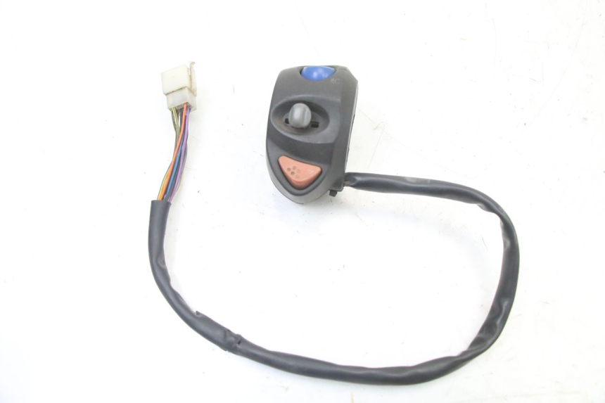 photo de LEFT HANDLEBAR SWITCH PEUGEOT TKR TREKKER FURIOUS 50 (2005 - 2014) - Main view