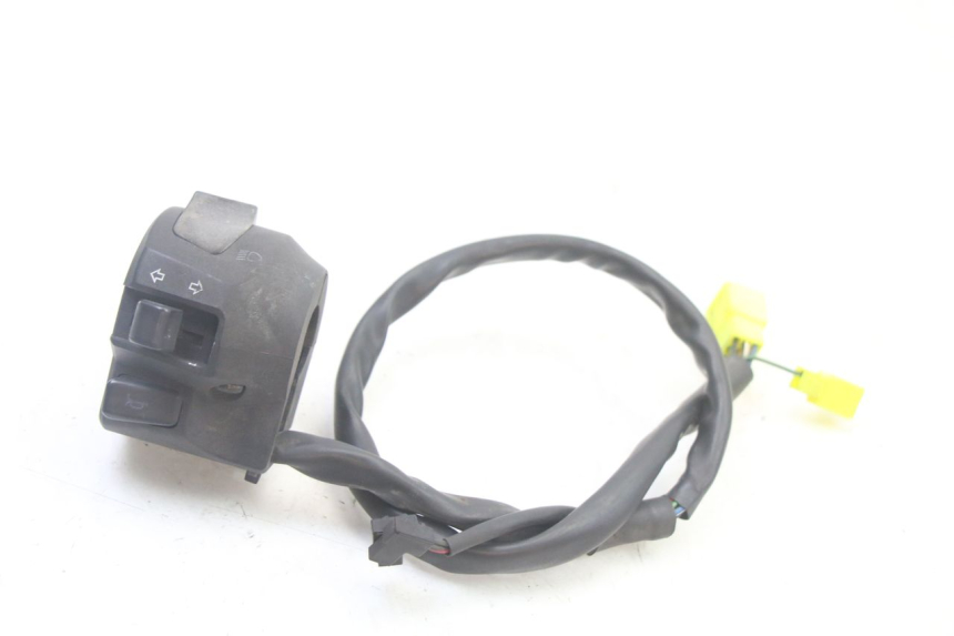 photo de LEFT HANDLEBAR SWITCH SUZUKI UH BURGMAN 125 (2002 - 2006) - Main view