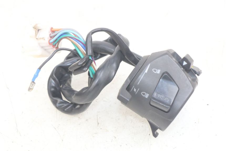 photo de LEFT HANDLEBAR SWITCH MOTRAC URBAN 4T 50 (2016 - 2024) - Technical close-up