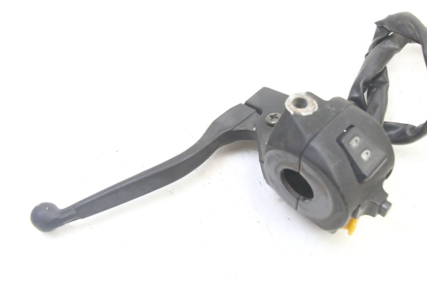 photo de LEFT HANDLEBAR SWITCH PEUGEOT VIVACITY NEW 2T 50 (2008 - 2017) - Zoom on usage condition