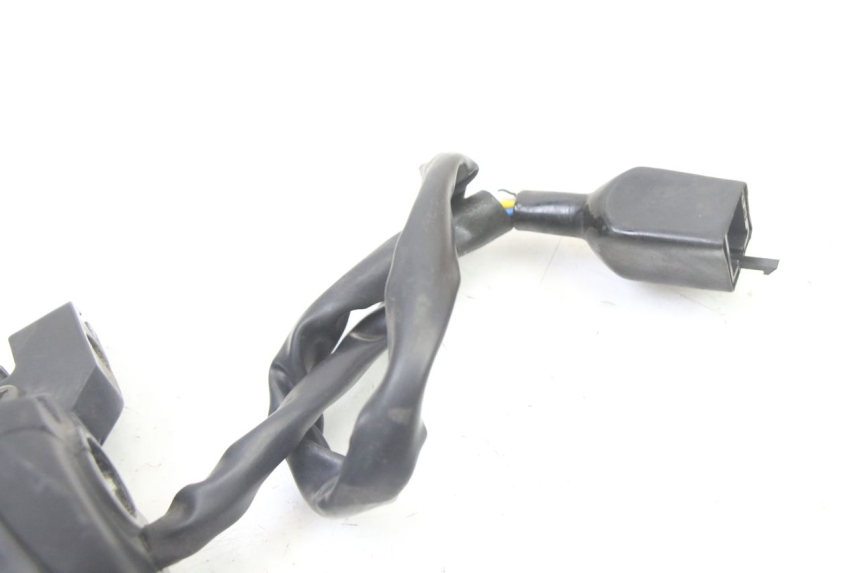 photo de LEFT HANDLEBAR SWITCH PEUGEOT VIVACITY NEW 2T 50 (2008 - 2017) - Surface and material condition