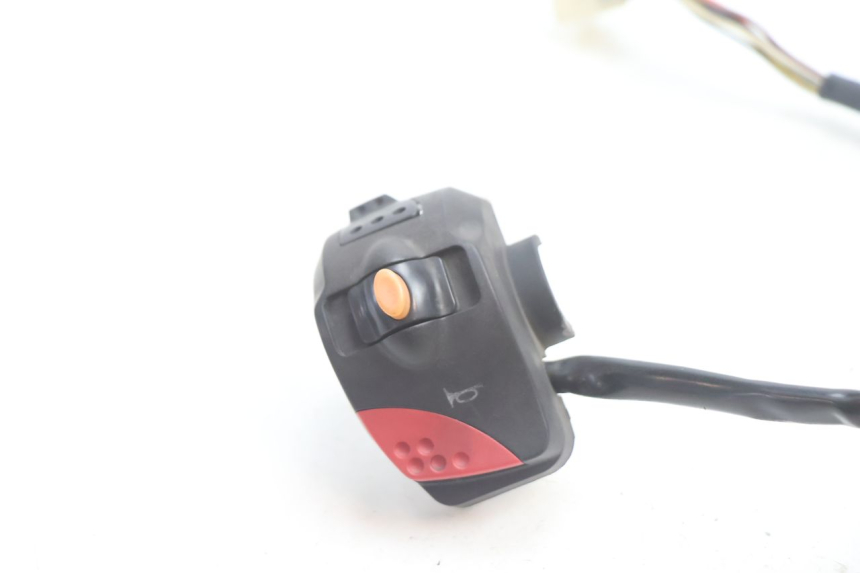 photo de LEFT HANDLEBAR SWITCH PEUGEOT VIVACITY 50 (2004 - 2009) - Component detail