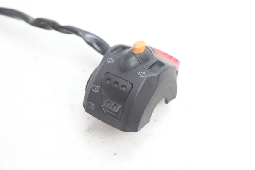 photo de LEFT HANDLEBAR SWITCH PEUGEOT VIVACITY 50 (2004 - 2009) - Alternative perspective