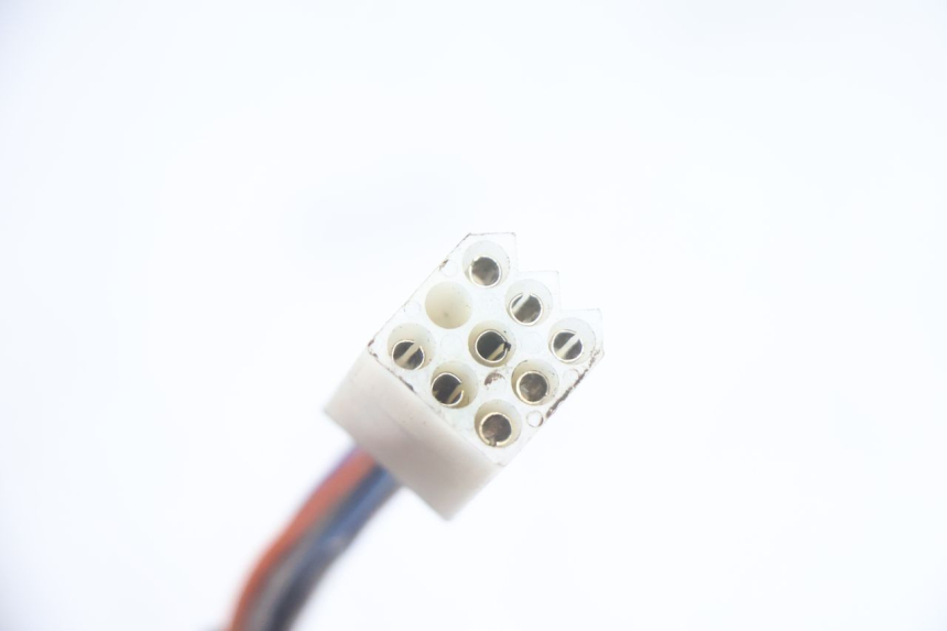photo de LEFT SWITCH PEUGEOT VIVACITY 100 (1999 - 2008) - Fixing points details