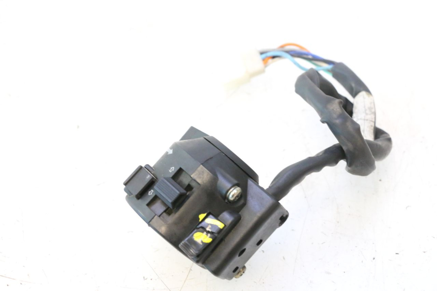 photo de LEFT SWITCH DAELIM VJ ROADWIN 125 (2004 - 2007) - Component detail