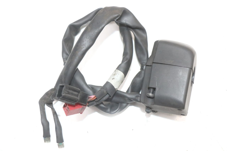 photo de LEFT HANDLEBAR SWITCH YAMAHA XMAX X-MAX ABS 125 (2017 - 2020) - Technical close-up