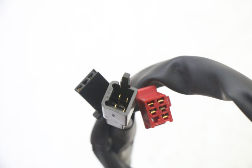 photo de LEFT SWITCH YAMAHA XMAX X-MAX 125 (2021 - 2025) - Checked used part